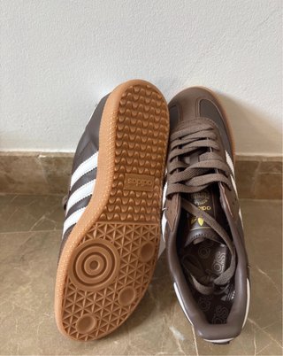 Zapatillas Adidas Samba Marrones y Blancas