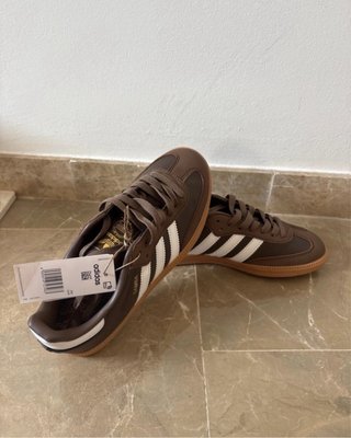 Zapatillas Adidas Samba Marrones y Blancas