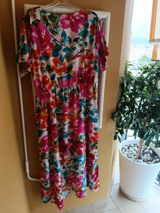 Vestido largo de flores, muy fresco y cómodo