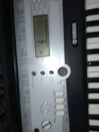 Teclado Electrónico Yamaha YPT-200