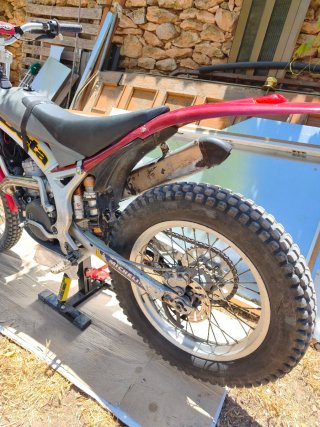 Beta Rev 3 250 2003 matrículada