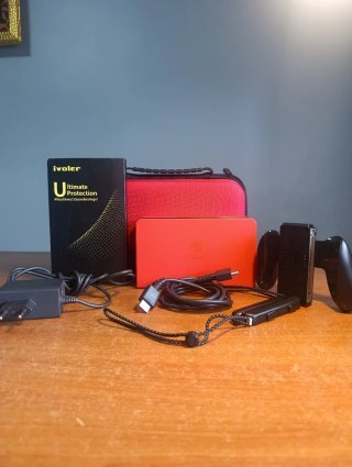 Impeccabile Nintendo Switch OLED Edizione Mario