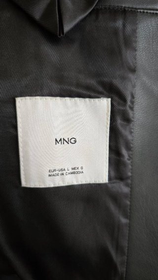 Chaqueta de Mango.Piel Sintética Nueva