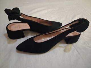 Zapatos destalonados negros