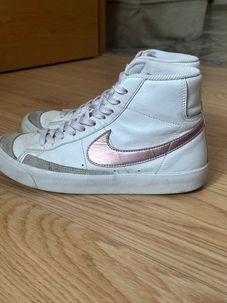 Nike Blazer GS Blancas y Rosas