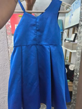 Vestido azul niña con lazo