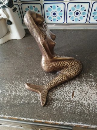 Figura sirena  de bronce decorativa