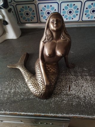 Figura sirena  de bronce decorativa