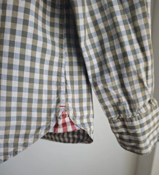 Camisa de cuadros verde y blanca