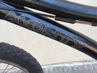 Bicicleta BMX Monty 301 Negra
