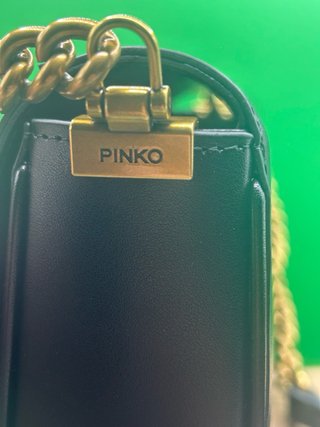 Borsetta Pinko Nera con Dettagli Oro