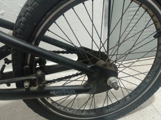 Bicicleta BMX Jump Negra y Blanca
