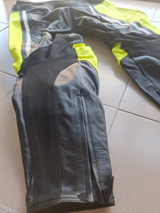Traje de moto 2 piezas neón y negro