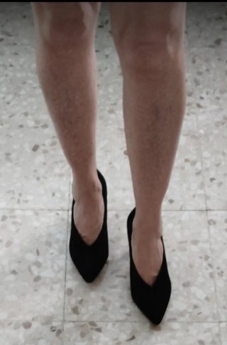 Zapatos de tacón negro azabache. talla 36.Mary Paz