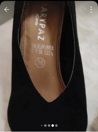 Zapatos de tacón negro azabache. talla 36.Mary Paz