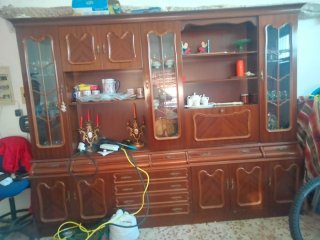 Mueble de salón aparador madera y cristal