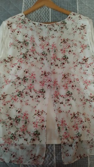 Blusa Cortefiel floral mujer