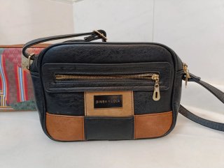3 Bolsos gris , Negro y Multicolor