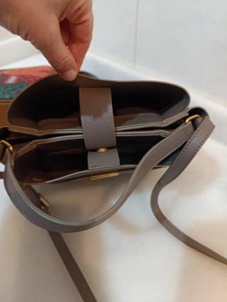 3 Bolsos gris , Negro y Multicolor