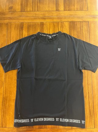 Camiseta 11 Degrees Hombre Negra