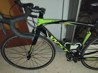 Bicicleta de carretera WST SLR 150