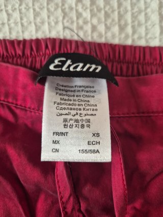 Short de lencería rojo con encaje