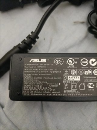 Adaptador de corriente Asus