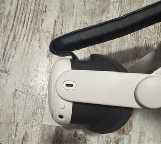 Meta Quest 3 128GB + Cinturino KIWI + Grip