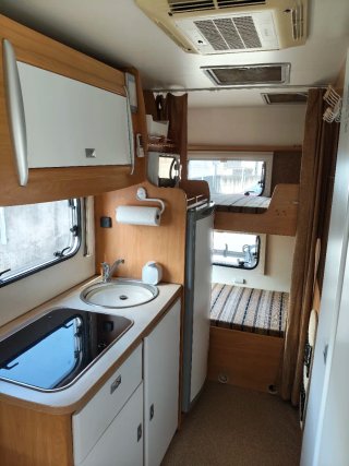 Autocaravana capuchina gran garaje