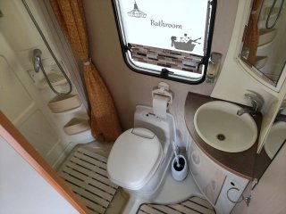 Autocaravana capuchina gran garaje