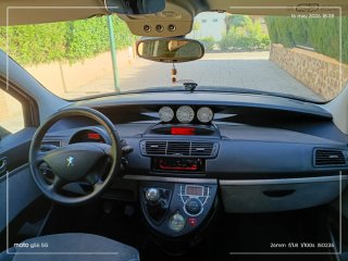 Peugeot 807 2012