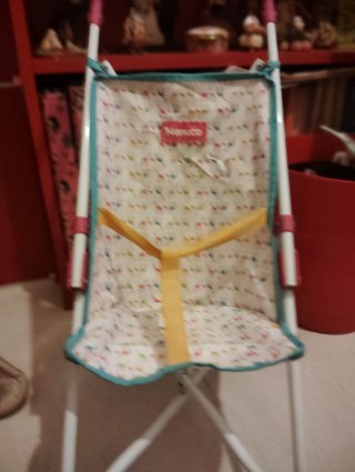 Muñeca Nenuco con carrito, mochila y accesorios