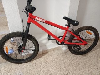 Bicicleta BMX Roja