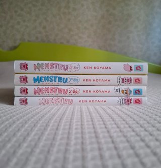 Manga Menstru tu amiga fiel completo+marcapáginas