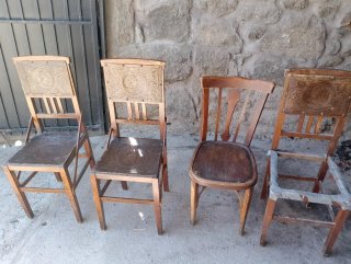 4 Sillas antiguas de madera