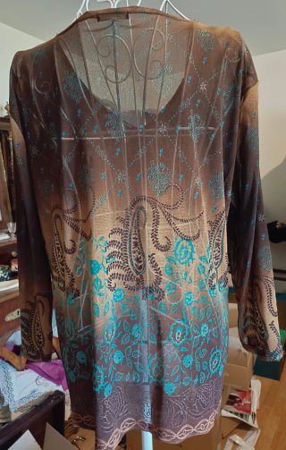 Camiseta Estampado Bohemio Marrón y Turquesa