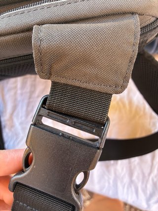 Bolso bandolera negro y gris