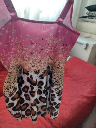Bañador rosa estampado leopardo