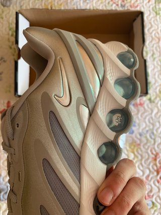 Nike Air Max Dn8 "Wolf Grey Metallic" (T. 43EU)