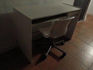 Mesa escritorio + Silla Ikea
