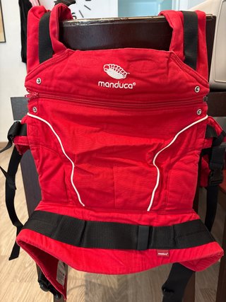 Mochila portabebés Manduca roja