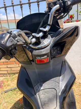 Honda PCX 125 Negra