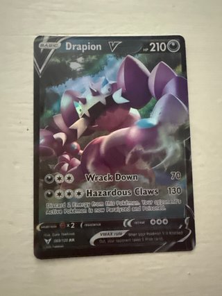 Carta Pokémon Drapion V 210 HP RR 069/100