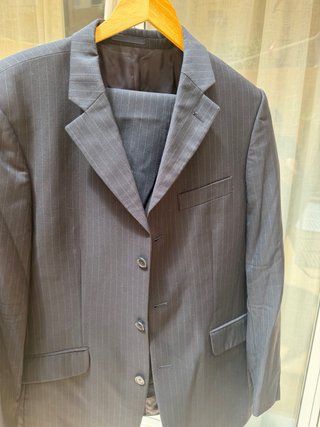 Traje rayas diplomáticas Cacharel