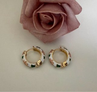 Pendientes aro esmaltados flores