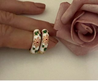 Pendientes aro esmaltados flores