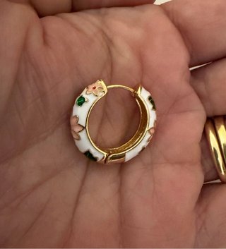 Pendientes aro esmaltados flores
