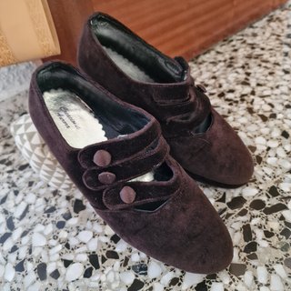 Corpiño fallera terciopelo y zapatos T:39,5 (30€)