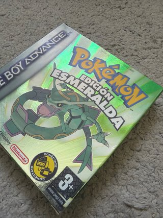 Caja Pokémon Esmeralda Edición Game Boy Advance