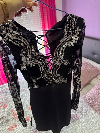 Lote 4 vestidos de fiesta usados 1 vez